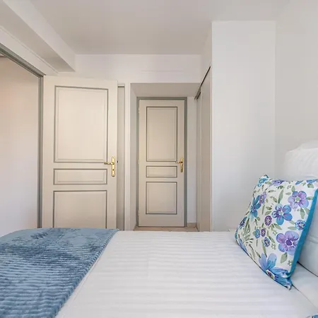 Apartamento Eden Park 2 Piece, Clim, Parking