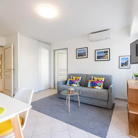 Eden Park 2 Piece, Clim, Parking Menton